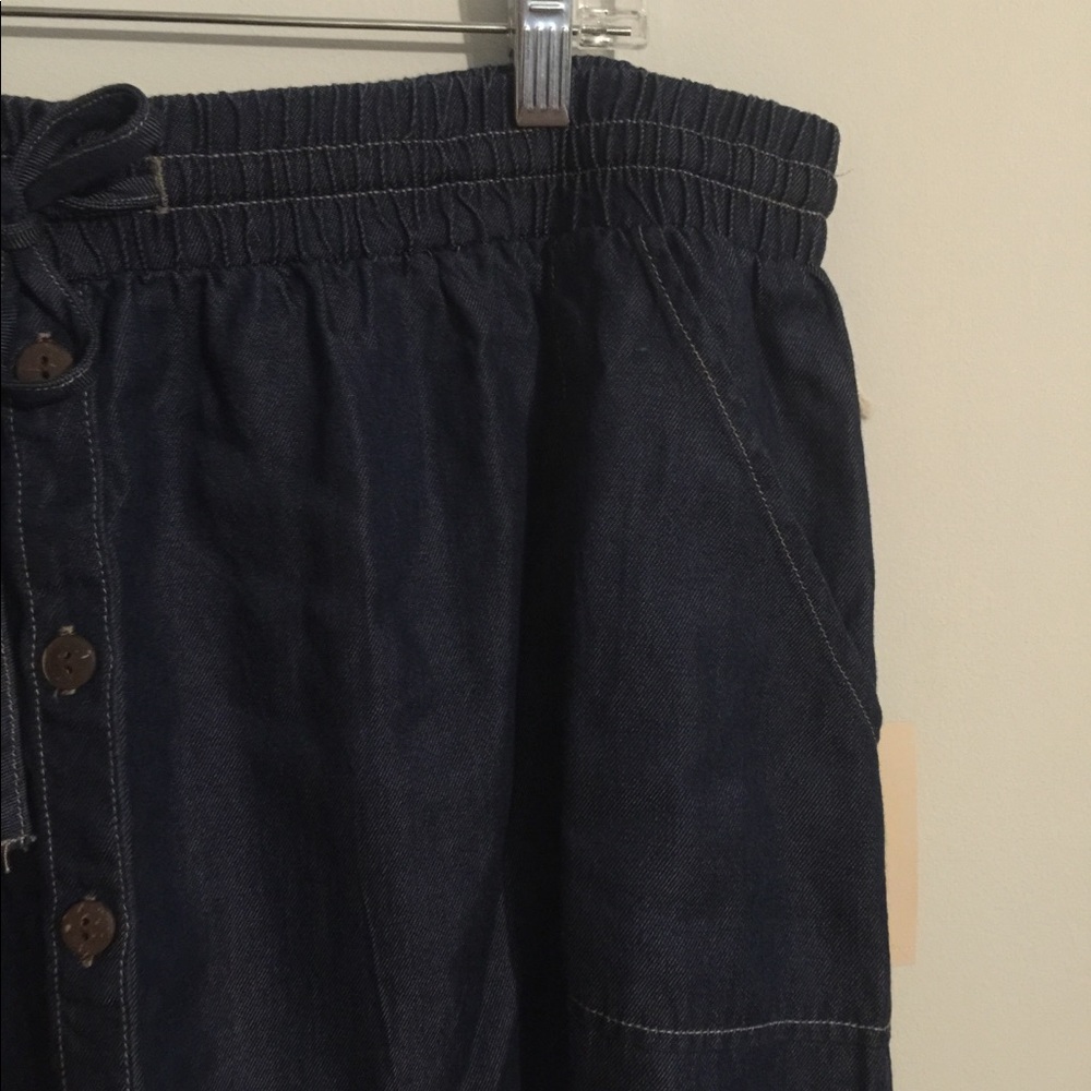 Plus Size Button Front Skirt - Picture 3 of 4